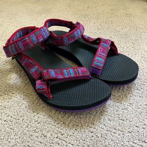 Original Universal Tevas Womens